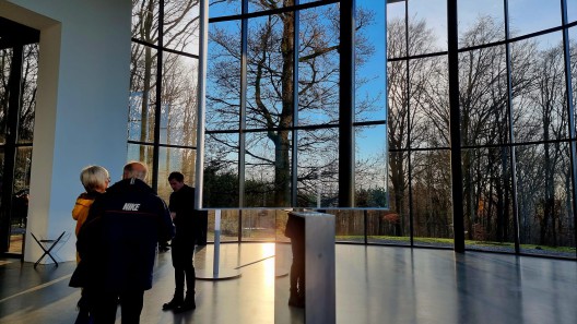 Besuch bei Mischa Kuball: light_poesis